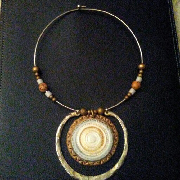 Vintage wire cord choker shell pendant - Picture 1 of 6